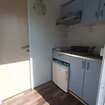 Holiday home Hillbilly Cabin, 2 In Nature With Terrace And Parking