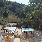 Hillbilly Cabin, 2 In Nature With Terrace And Parking Holiday home *