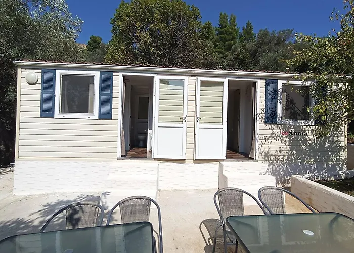 Hillbilly Cabin, 2 In Nature With Terrace And Parking *