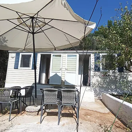 Hillbilly Cabin, 2 In Nature With Terrace And Parking *