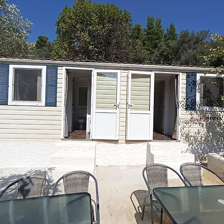 Hillbilly Cabin, 2 In Nature With Terrace And Parking *