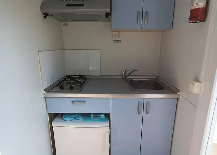 Hillbilly Cabin, 2 In Nature With Terrace And Parking بيت للعطل *