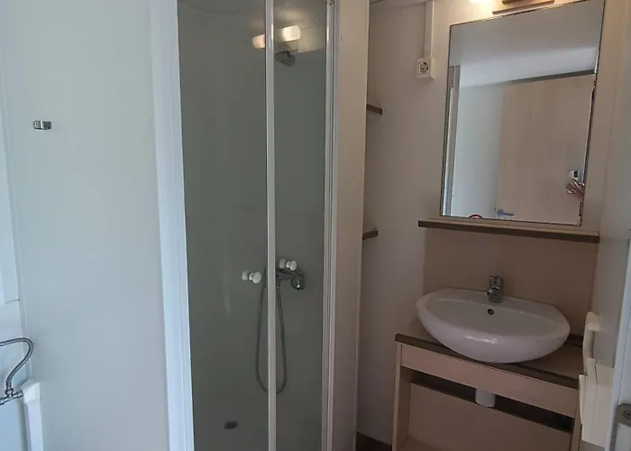 Hillbilly Cabin, 2 In Nature With Terrace And Parking بيت للعطل