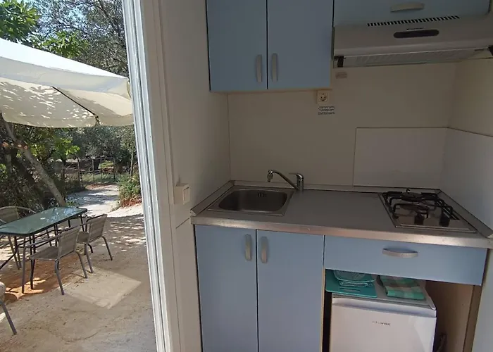 Hillbilly Cabin, 2 In Nature With Terrace And Parking *