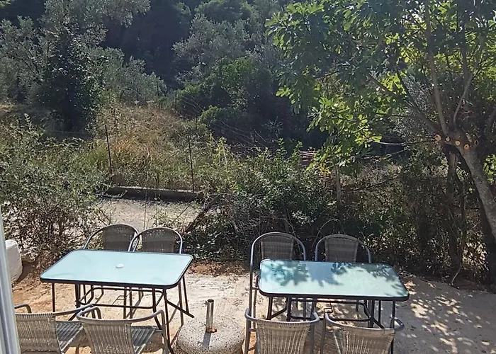 Hillbilly Cabin, 2 In Nature With Terrace And Parking بيت للعطل *